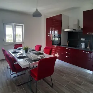 House Ivan Apartament